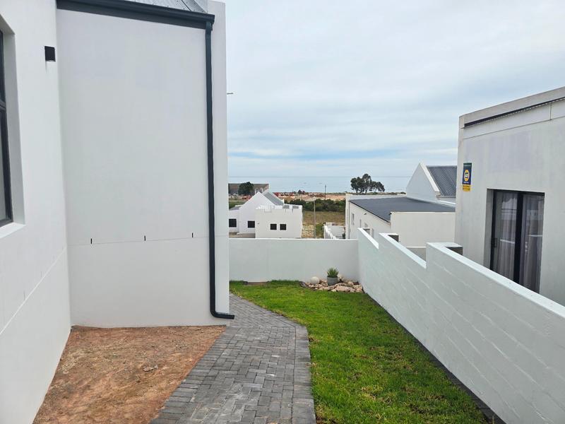 4 Bedroom Property for Sale in Da Gama Bay Western Cape